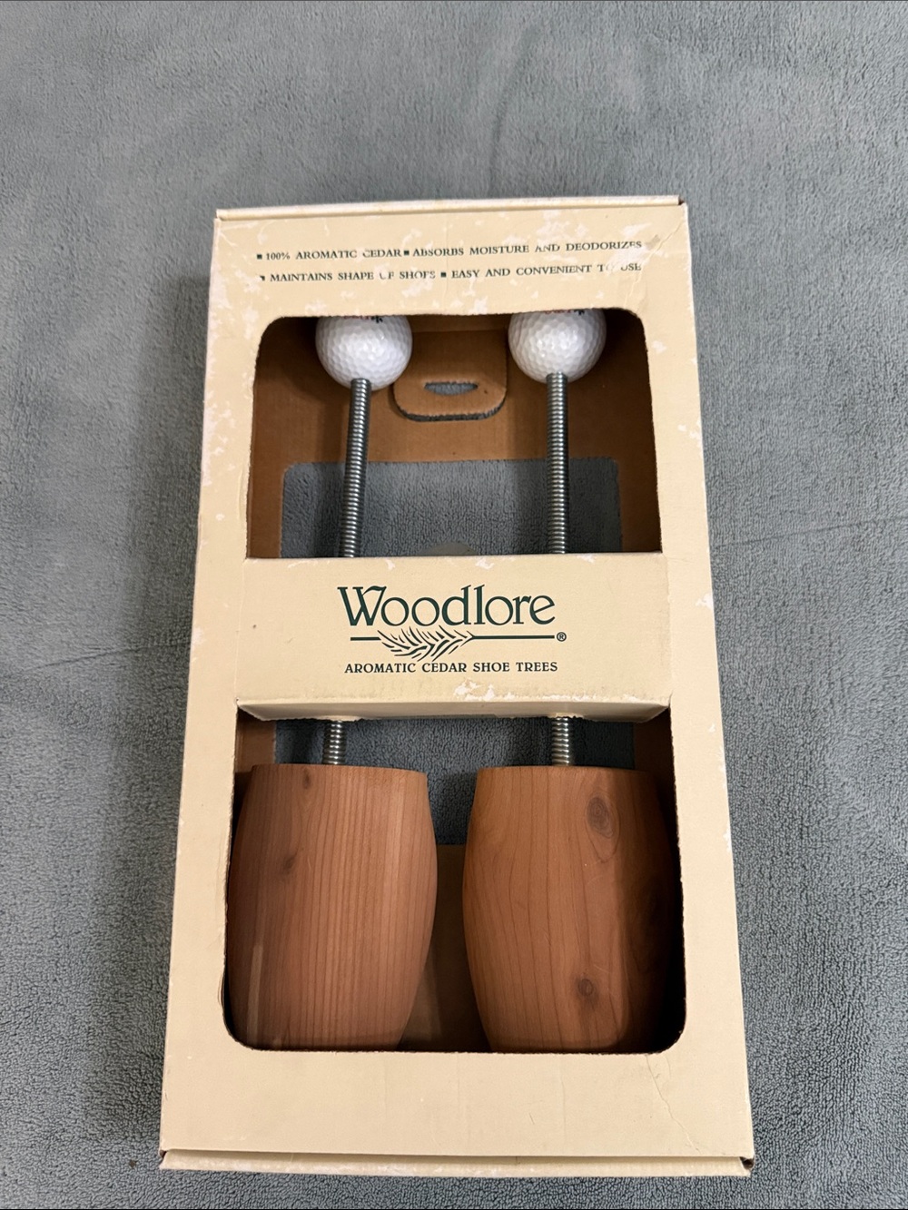 Aromatic Cedar Shoe Trees in Natural Brown